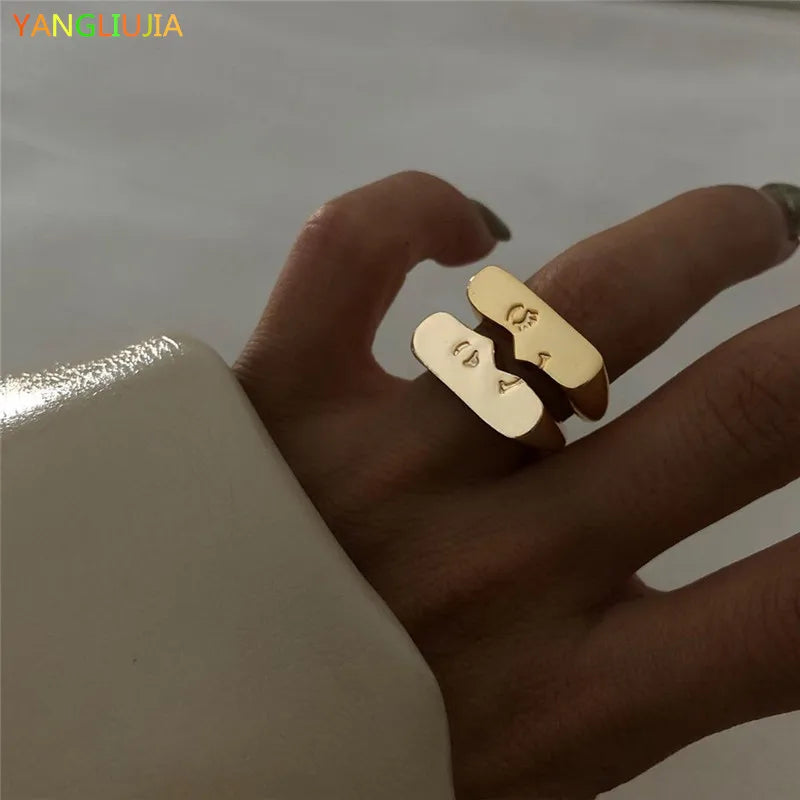 Metal Suit Kissing Ring