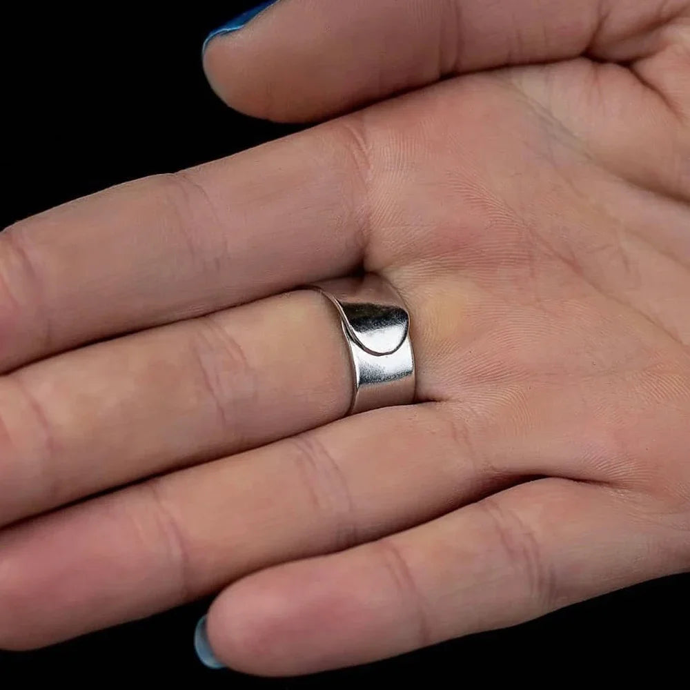 Large Crystal Ring