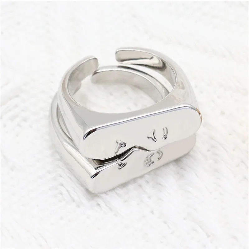 Metal Suit Kissing Ring