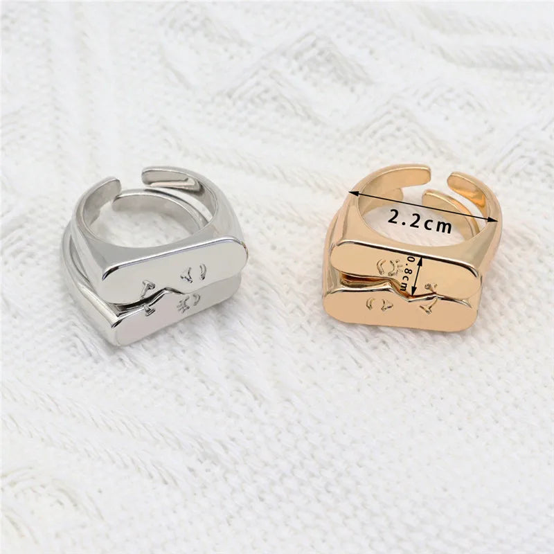 Metal Suit Kissing Ring