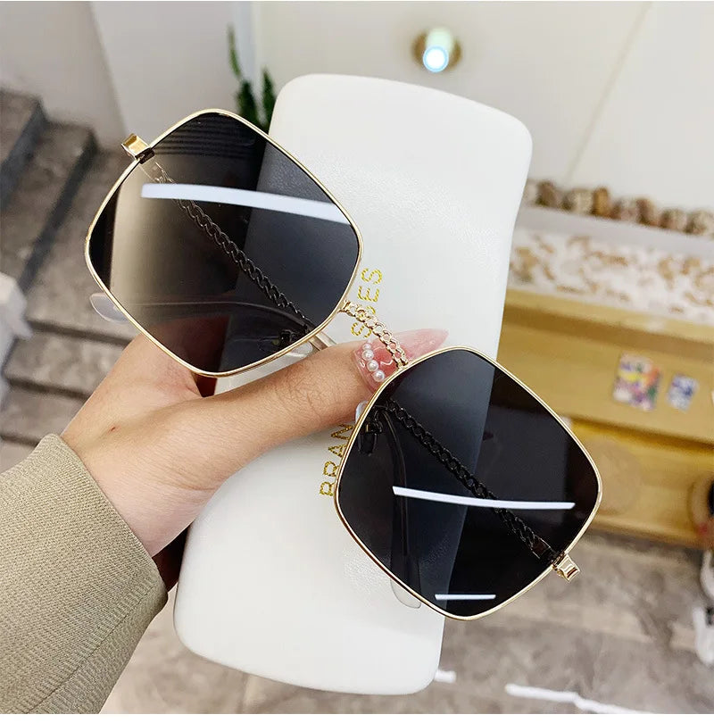 Classic Oversize Sunglass